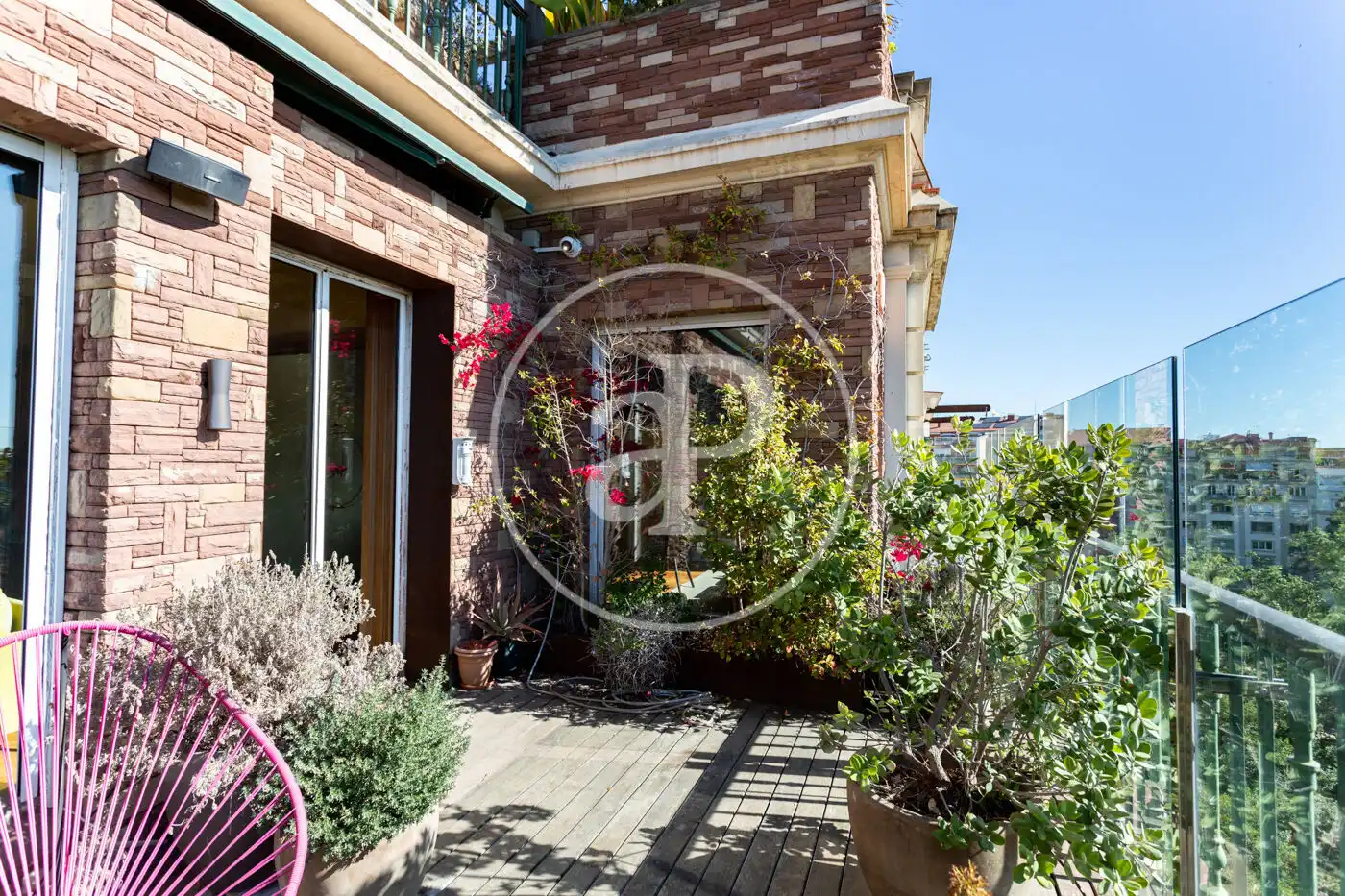 Terrasse von Dachboden zur Miete in Barcelona mit Klimaanlage, Heizung und Terrasse