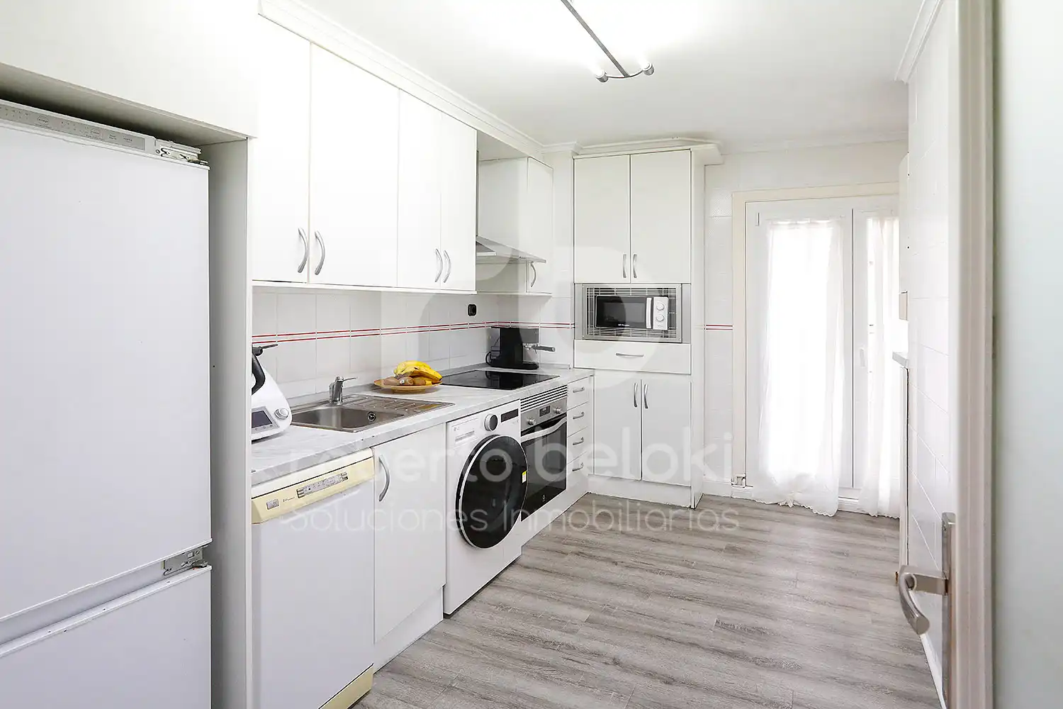 Flat with balcony for sale in Fueros Kalea, imagen 6