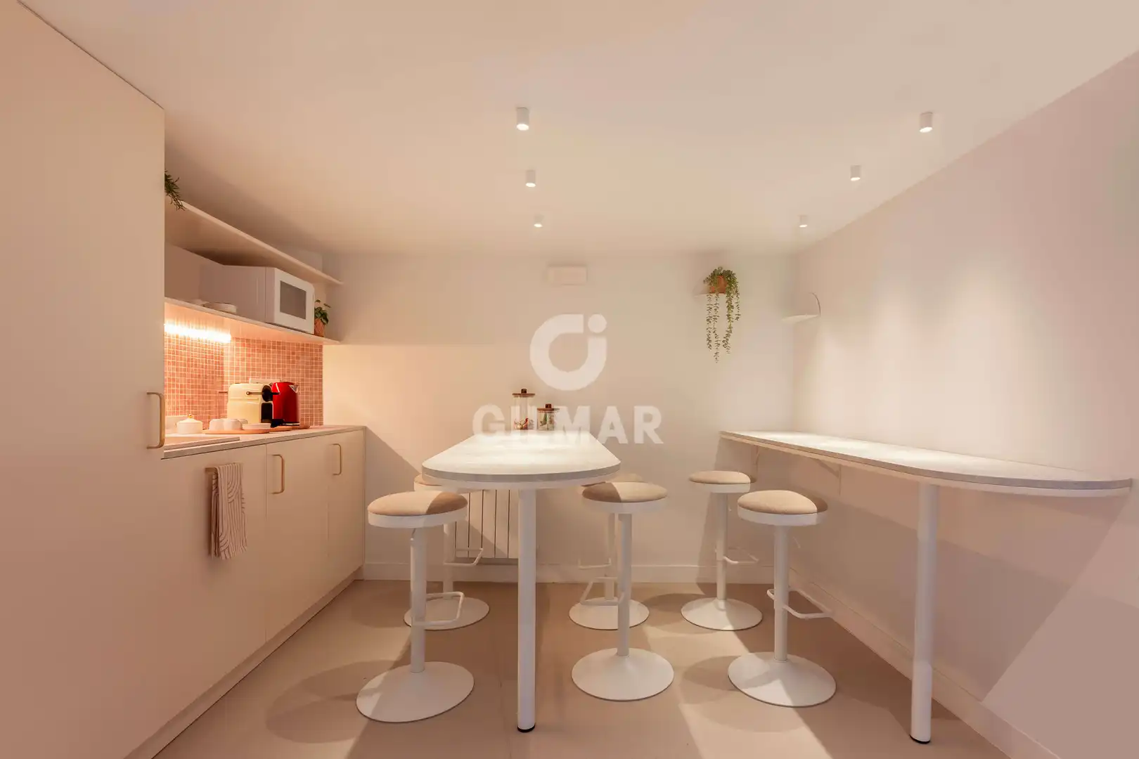 Cocina de Local en venta en Madrid con Calefacción