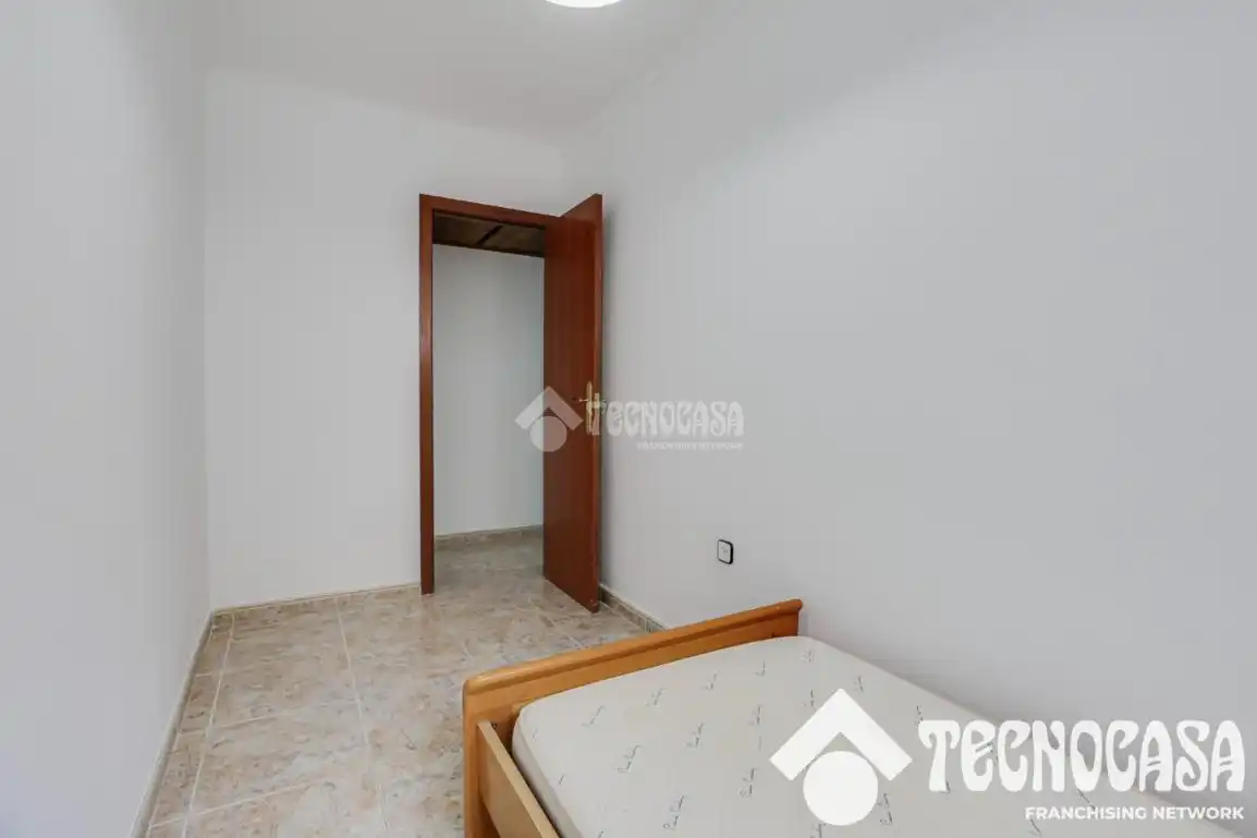 Habitación de Piso en venta en Barcelona con Balcón