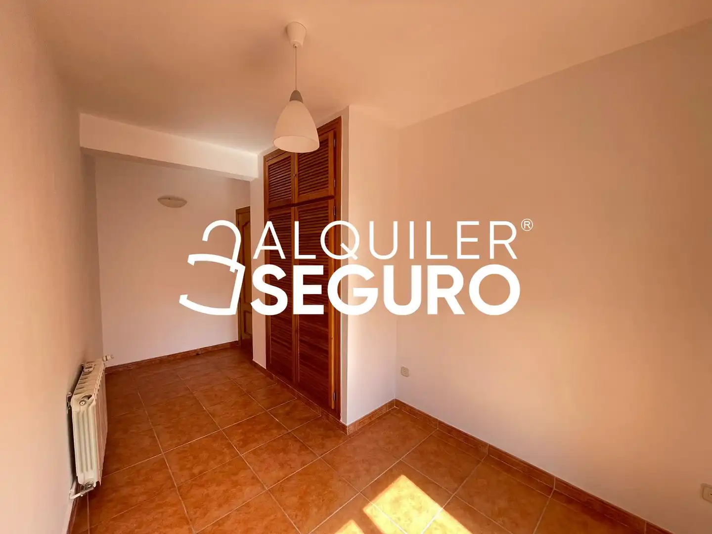 Bedroom of Flat for rent in Madrid  with Air Conditioner, Heating and Terrace