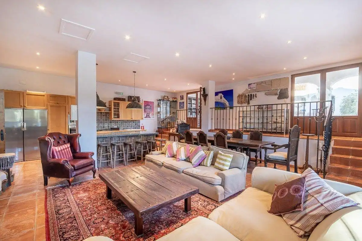 Sala de estar de Casa o chalet en venta en Alcaudete con Aire acondicionado, Calefacción y Jardín privado