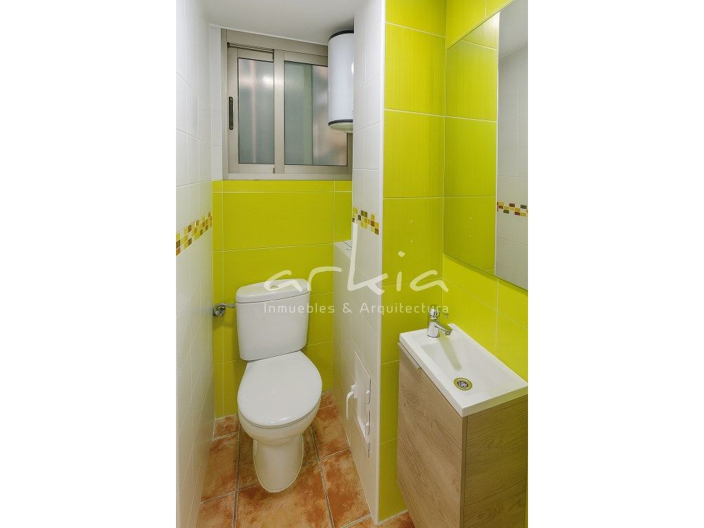 Baño de Planta baja en venta en  Valencia Capital