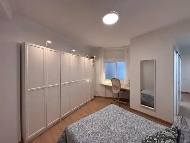 Piso en venta en Avenida Gran Via de les Corts Catalanes, Hostafrancs