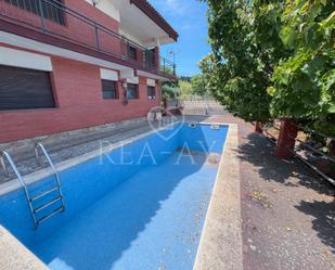 Piscina de Casa o xalet en venda en Vallirana amb Terrassa
