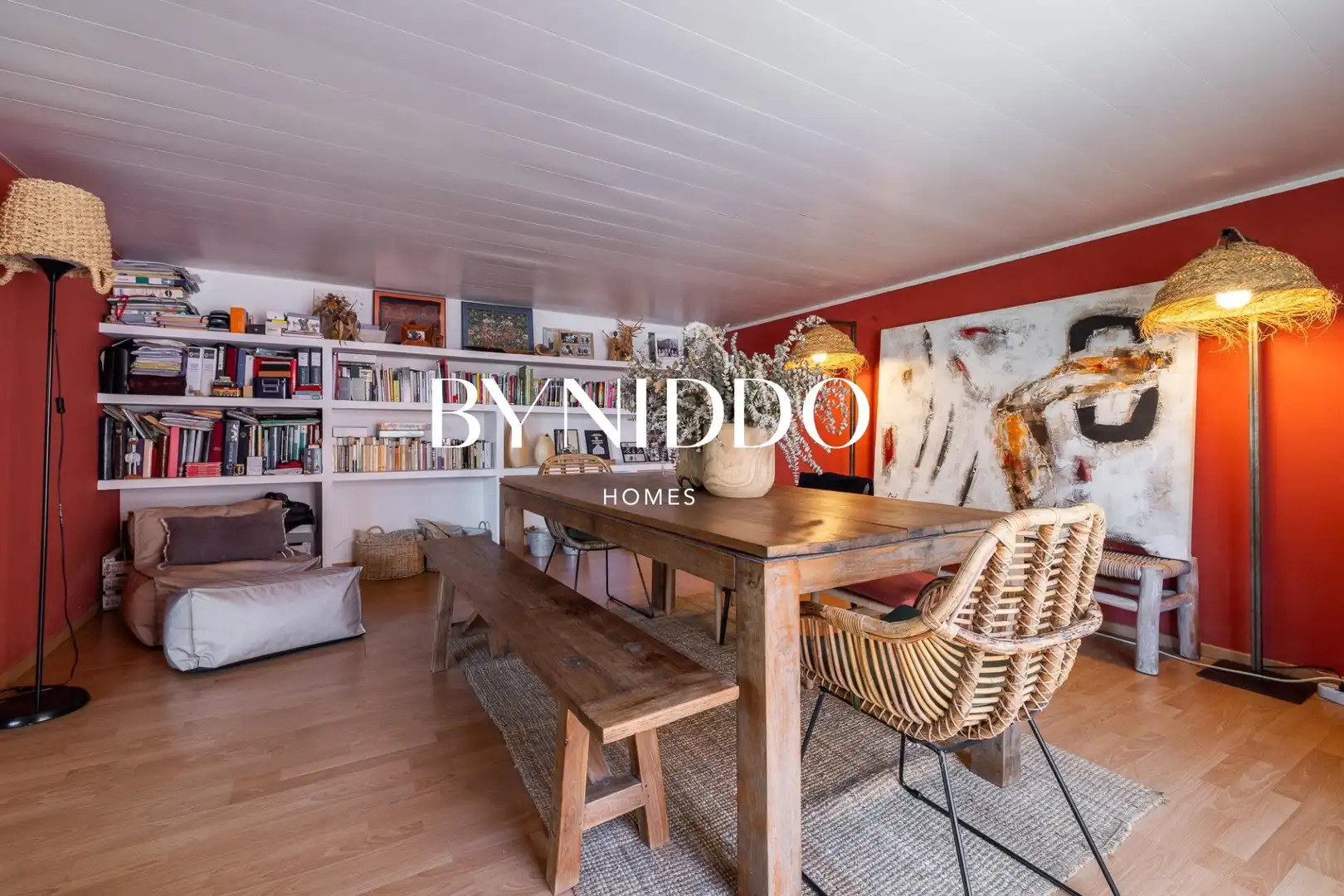 Sala d'estar de Casa o xalet en venda en Sant Cugat del Vallès amb Calefacció, Jardí privat i Parquet
