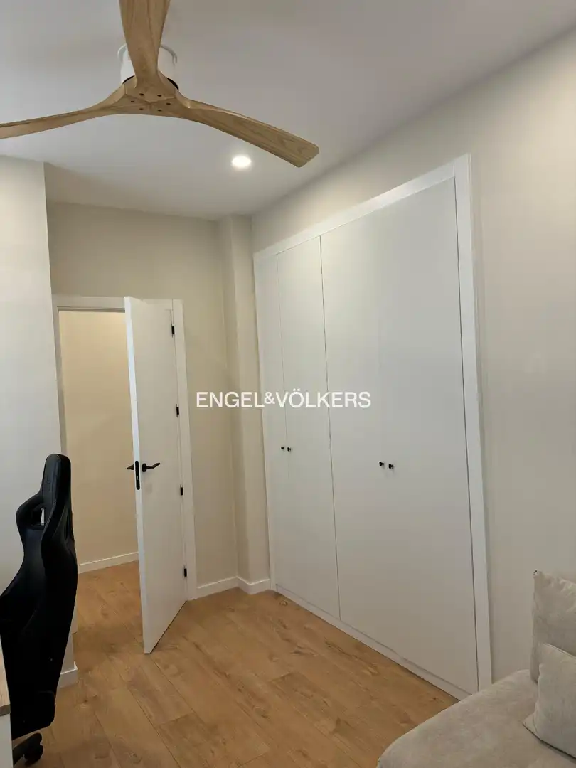 Piso de alquiler en Madrid con Calefacción, Parquet y Balcón