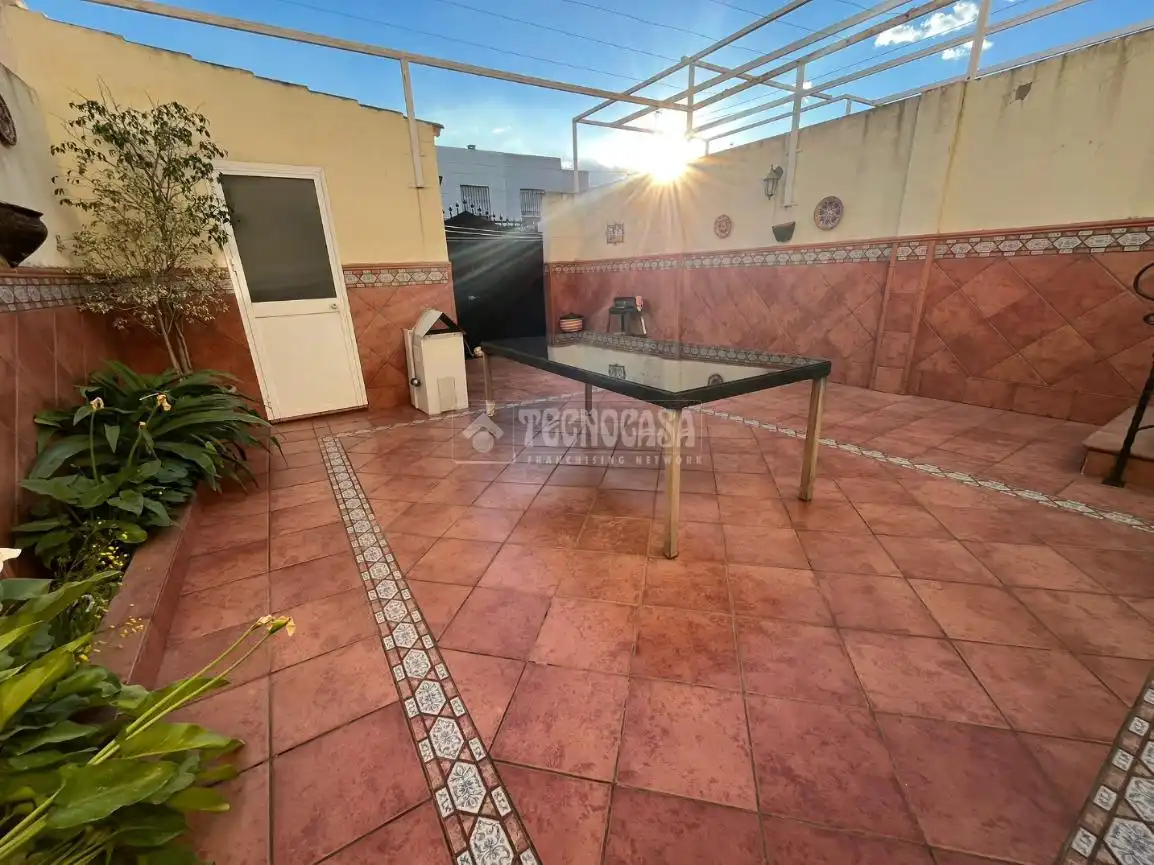 Terraza de Casa adosada en venta en Dos Hermanas con Terraza