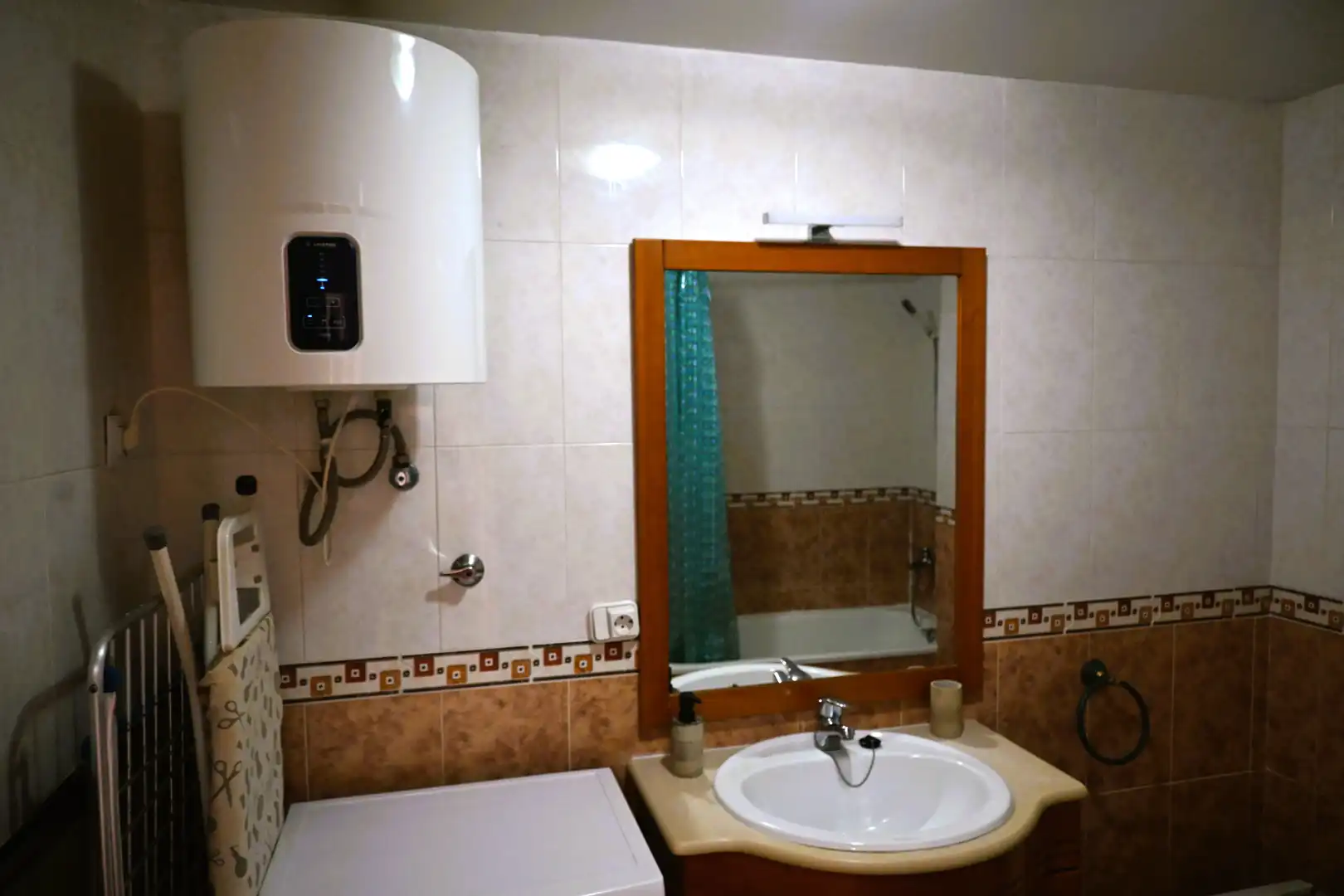 Baño de Piso en venta en Sagunto / Sagunt con Aire acondicionado, Trastero y Amueblado