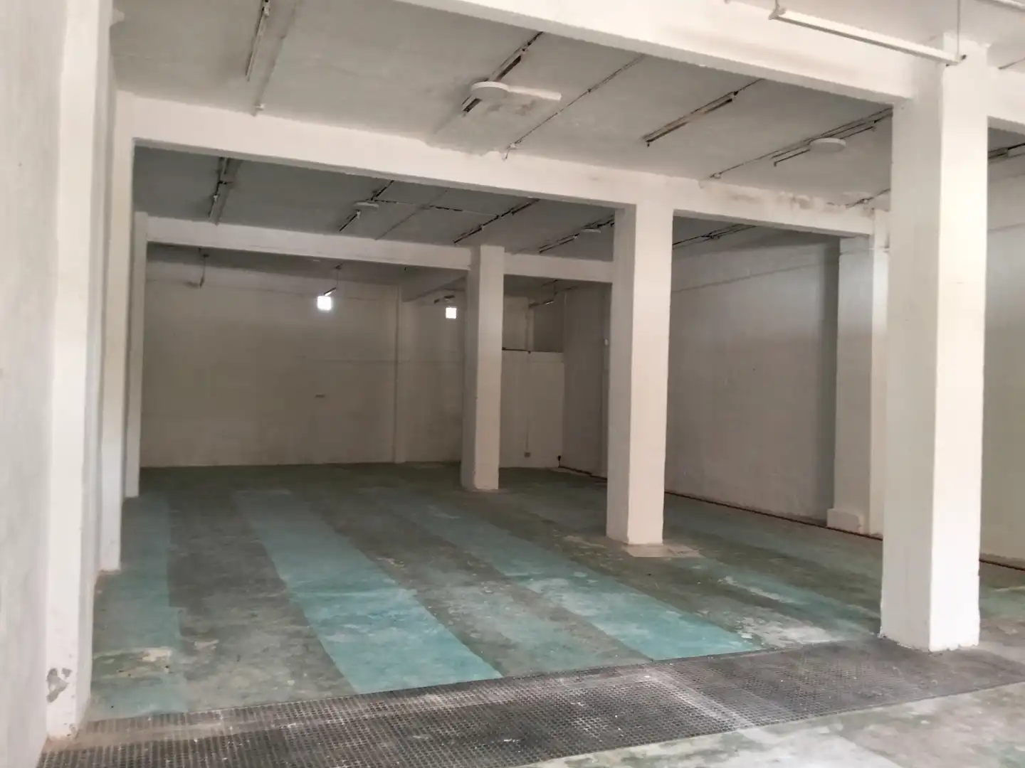 Gewerbefläche zum Verkauf in Alluitz Kalea, imagen 3