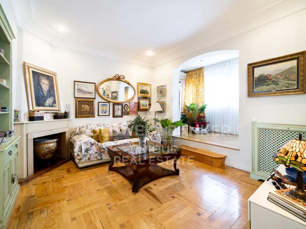 Sala de estar de Ático en venta en Madrid con Aire acondicionado, Calefacción y Amueblado