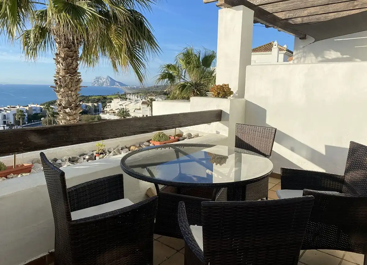 Apartment with pool for sale in La Alcaidesa, imagen 8