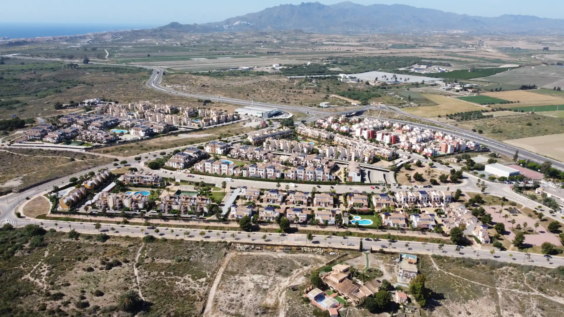 Vista exterior de Ático en venta en Vera con Terraza y Piscina comunitaria