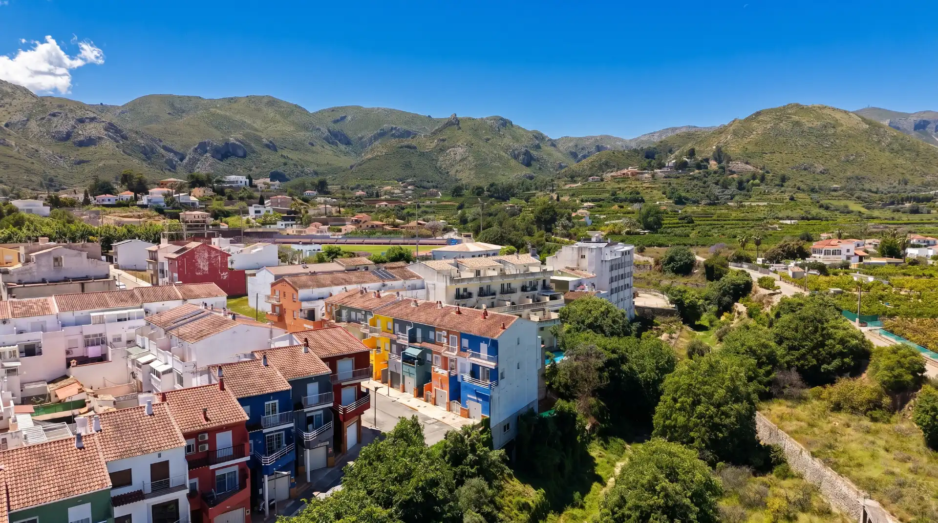 Vista exterior de Casa adosada en venda en Pego amb Aire condicionat, Calefacció i Terrassa