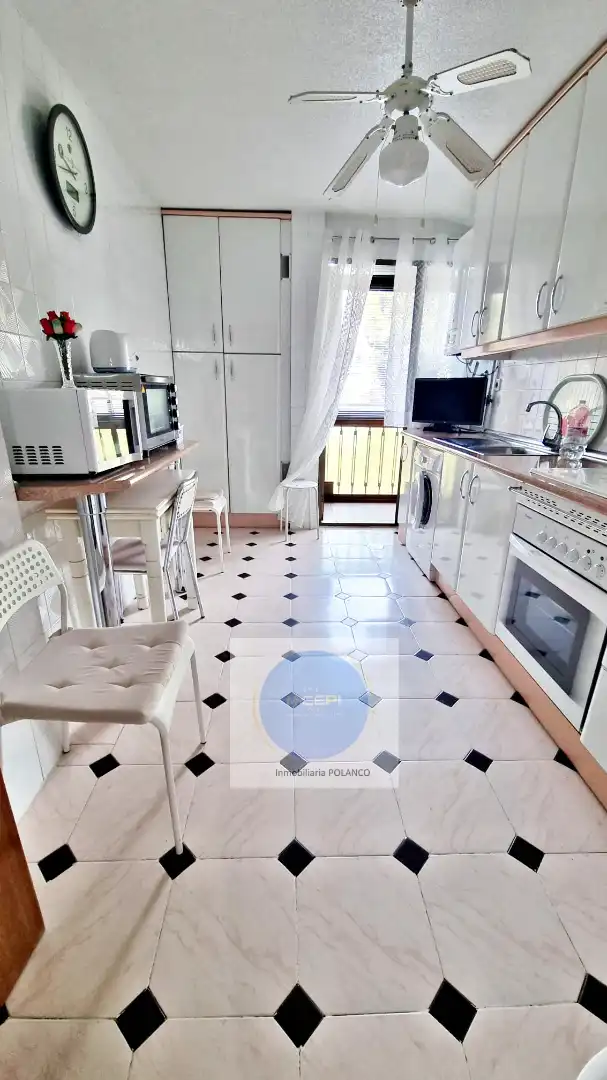 Cuina de Pis en venda en Coslada amb Aire condicionat, Calefacció i Parquet