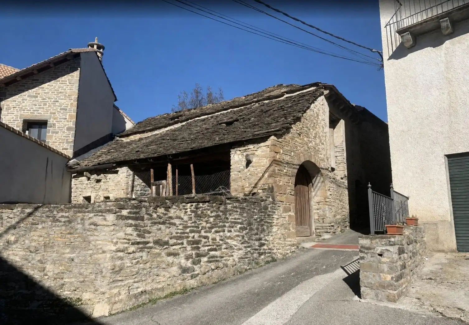 Exterior view of Country homes for sale in Sabiñánigo