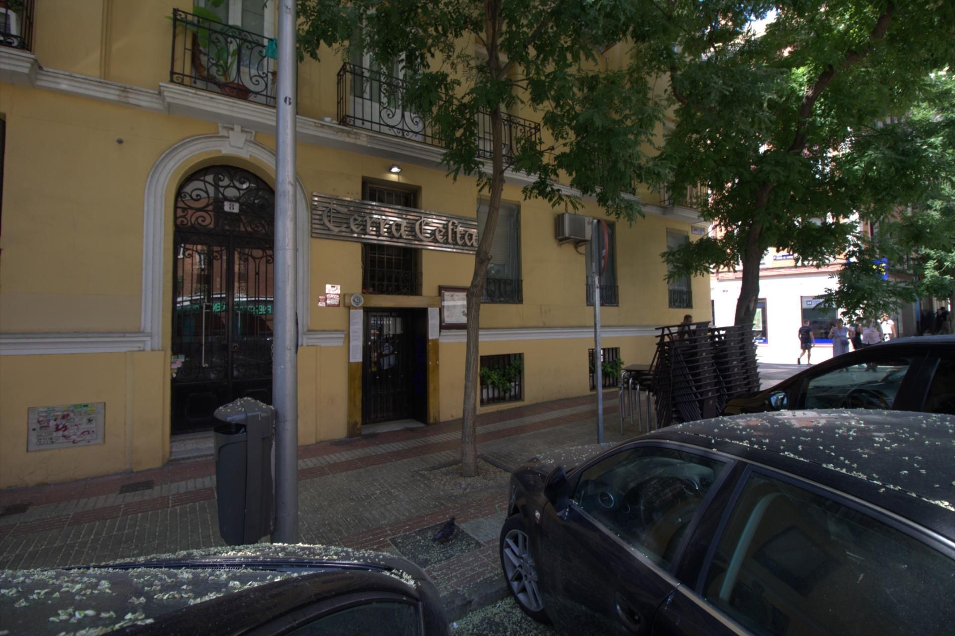Exterior view of Premises for sale in  Madrid Capital  with Air Conditioner and Furnished