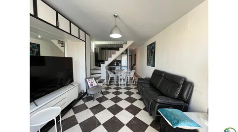 Foto 5 de Casa o xalet en venda a Carrer Ebre, 55, Segre - Ebre - Ter, Empuriabrava