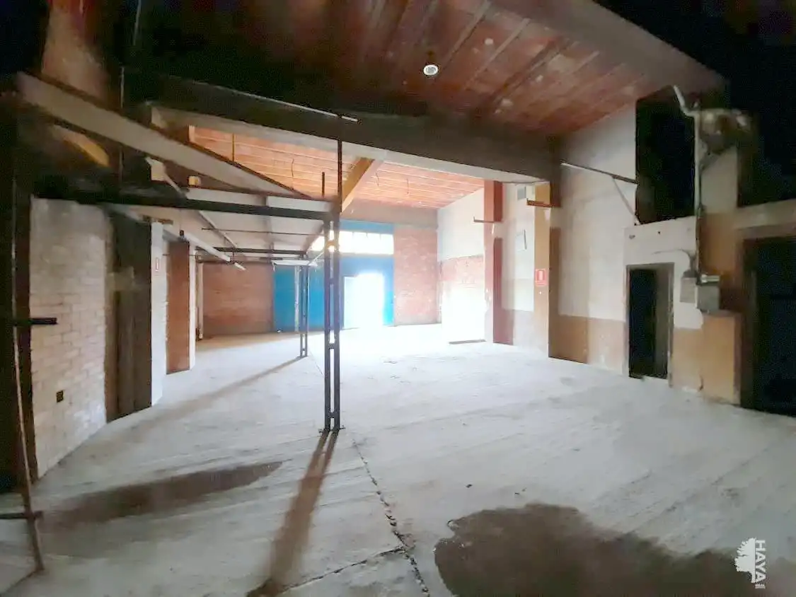 Local comercial en venta en Almirall Folch, imagen 2