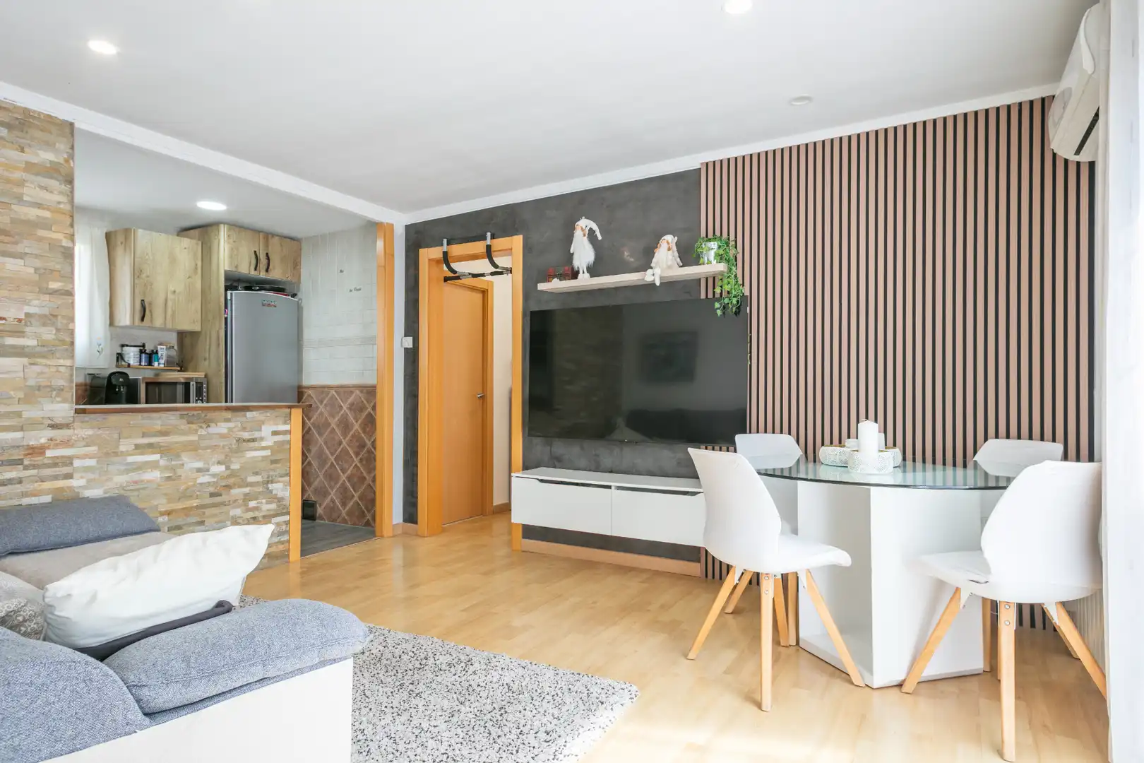 Sala d'estar de Pis en venda en Viladecans amb Aire condicionat, Calefacció i Balcó