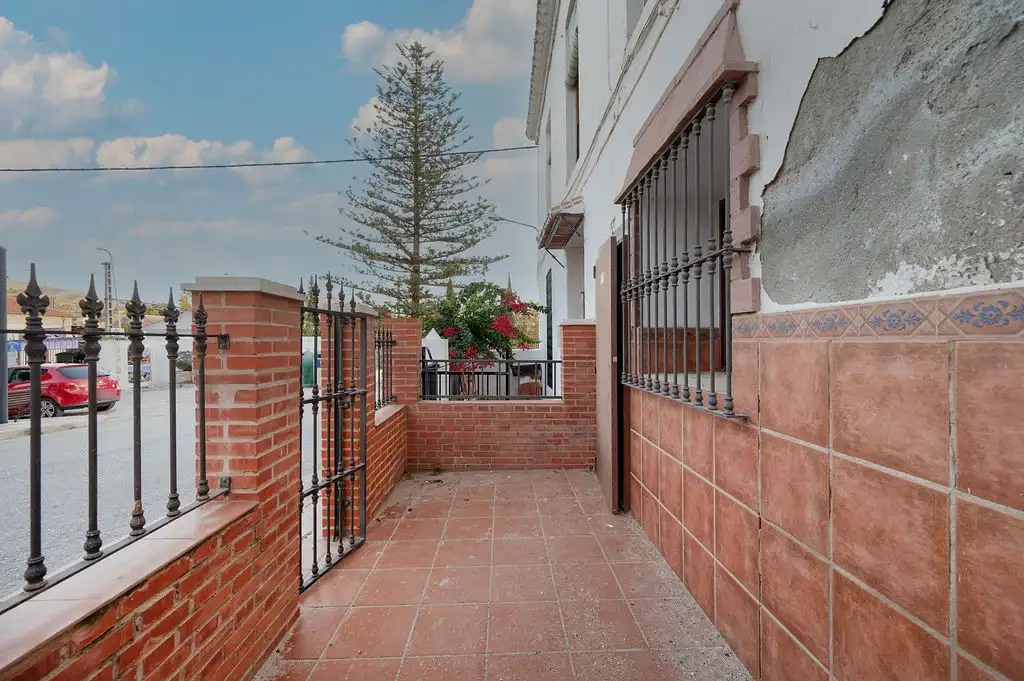 Ground floor for sale in Ebro (Estacion Alora), Álora