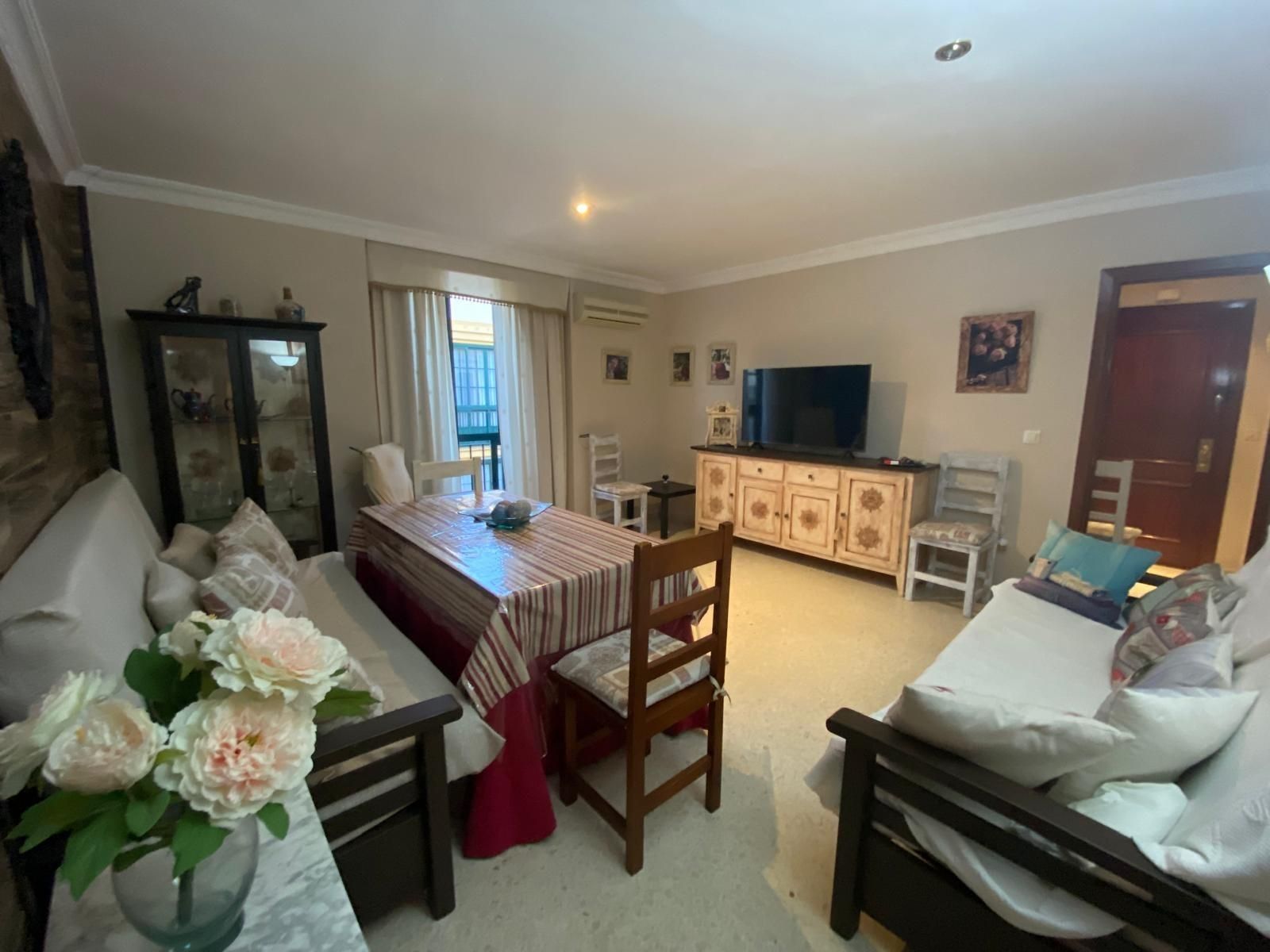 Living room of Flat for sale in Sanlúcar de Barrameda  with Air Conditioner and Balcony