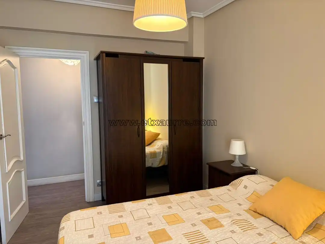 Habitación de Piso en venta en Laudio / Llodio con Calefacción, Amueblado y Balcón