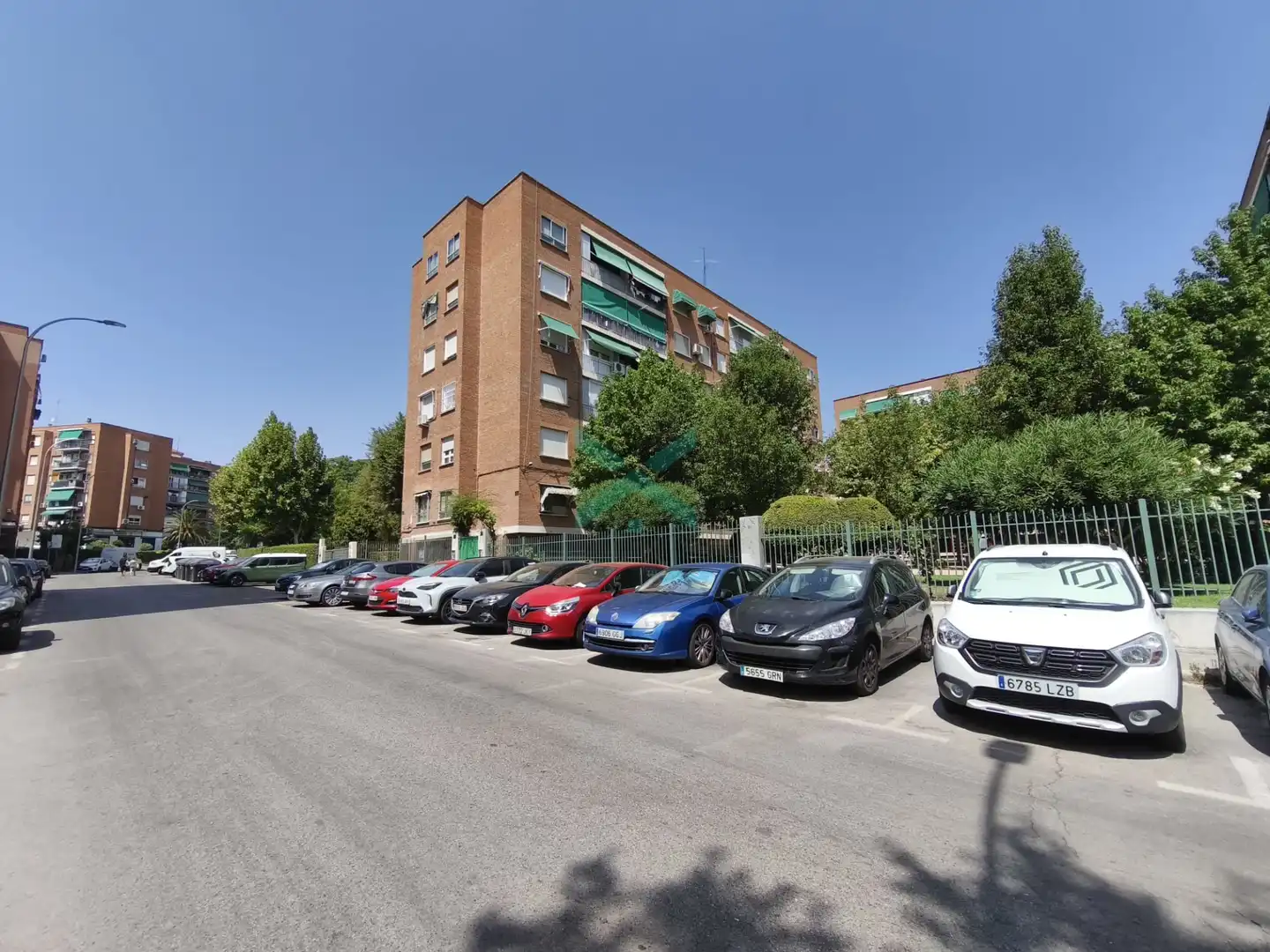 Aparcament de Pis en venda en Madrid amb Calefacció, Jardí privat i Parquet