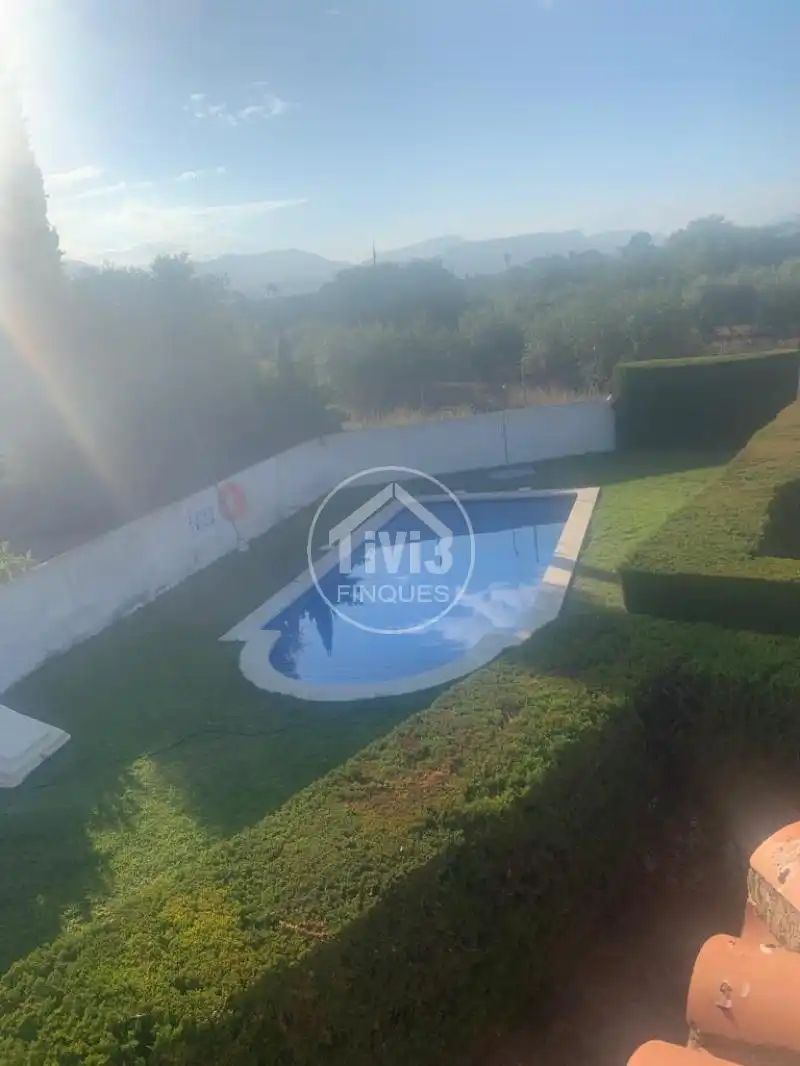 Piscina de Casa adosada en venta en Mont-roig del Camp con Aire acondicionado, Calefacción y Terraza