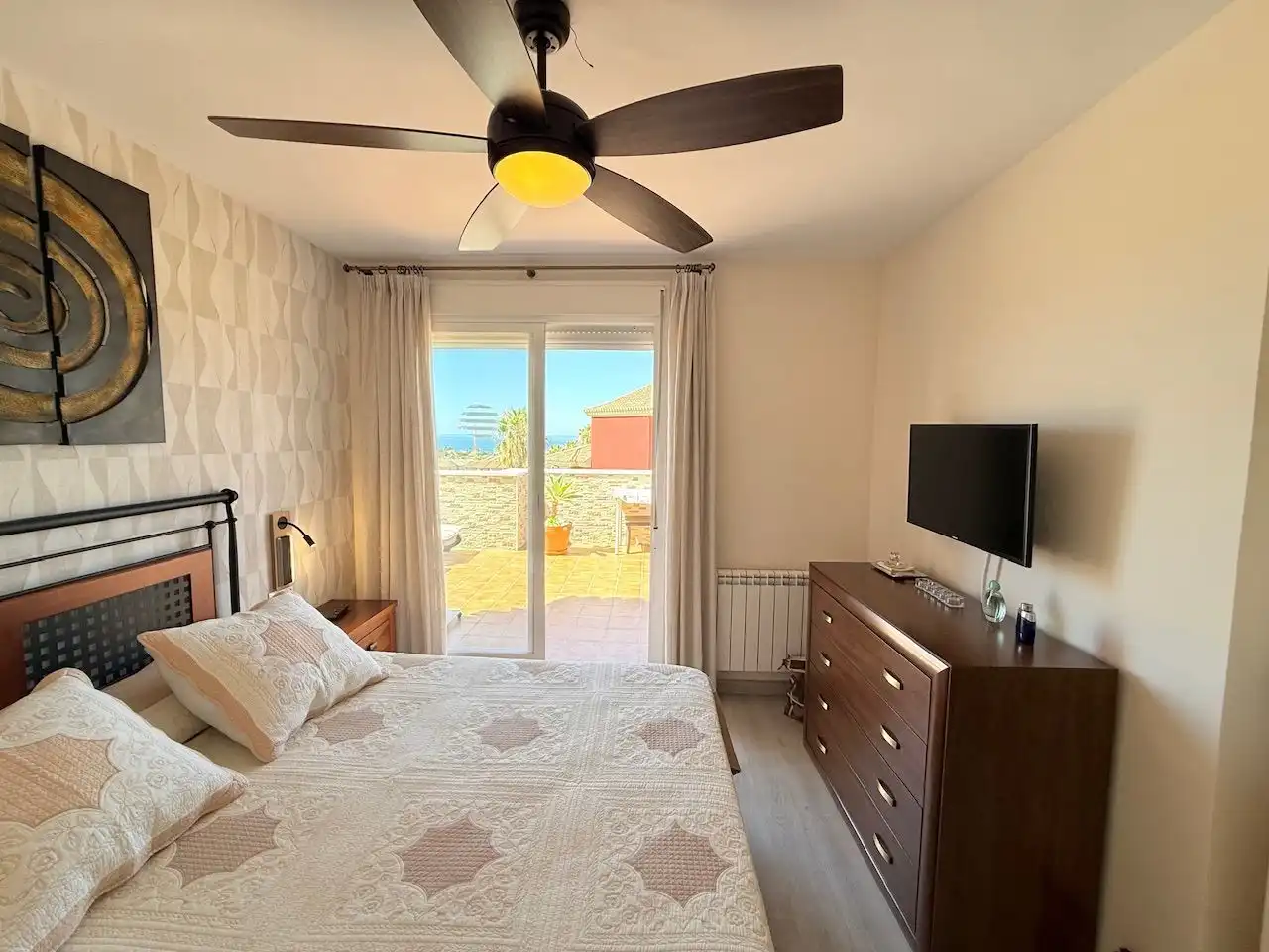Bedroom of Attic for sale in Vélez-Málaga  with Air Conditioner, Heating and Terrace