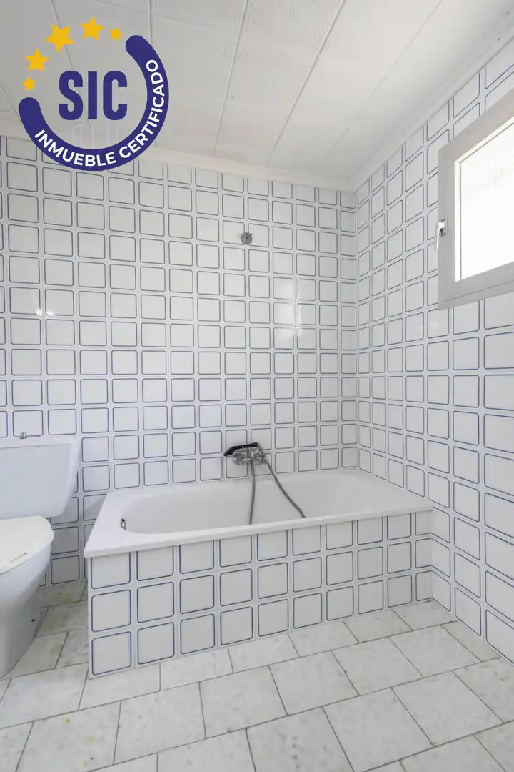 Casa o xalet en venda a Alginet - UR LOS LAGOS, 198, Alginet
