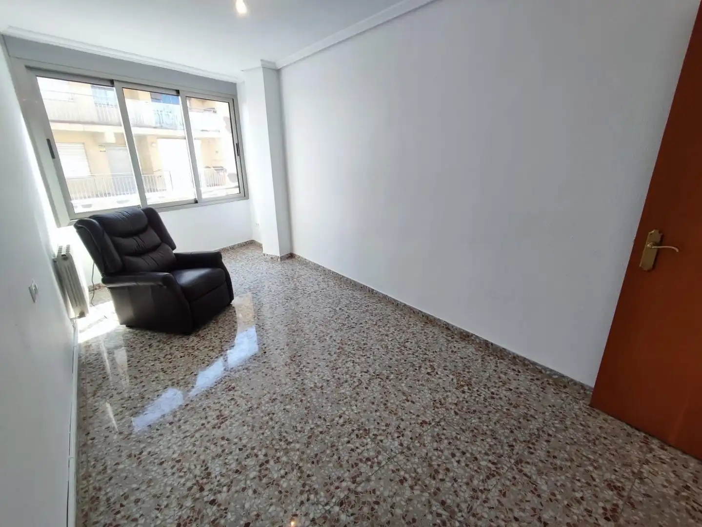 Vista exterior de Piso en venta en Bellreguard