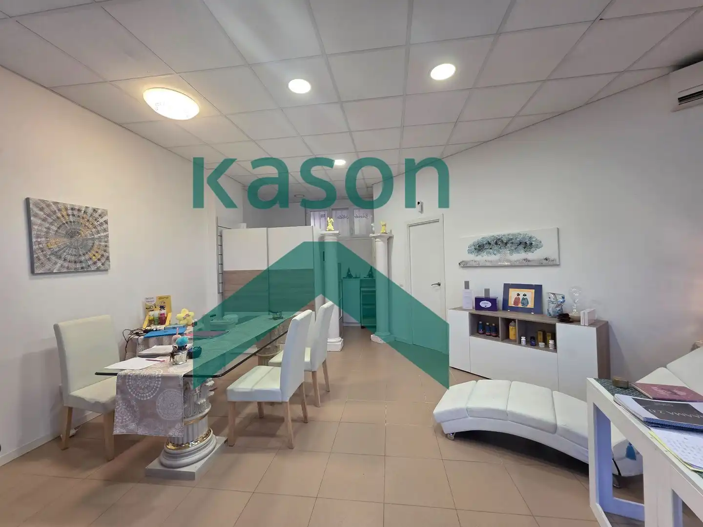 Kitchen of Commercial properties for rent in Madrid  with Air Conditioner