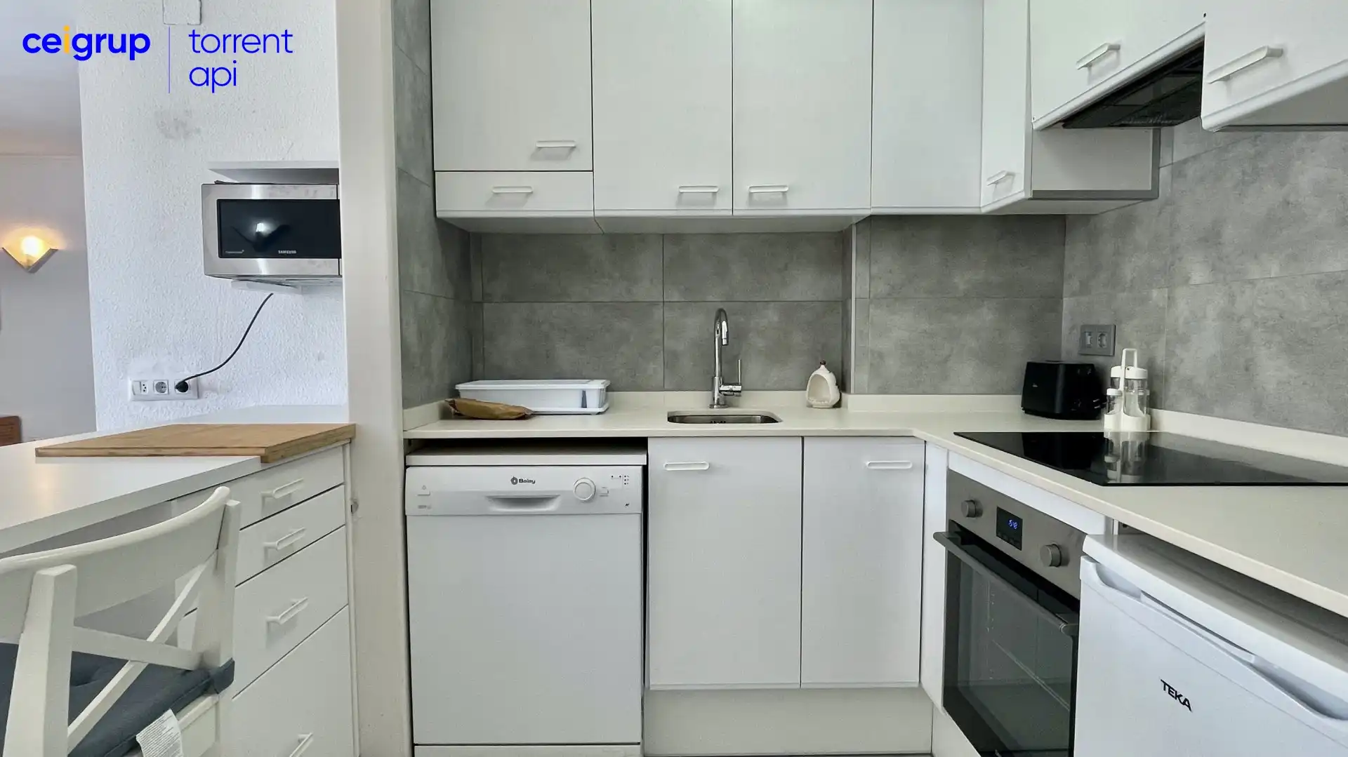 Cocina de Planta baja en venta en L'Estartit con Terraza, Piscina y Amueblado