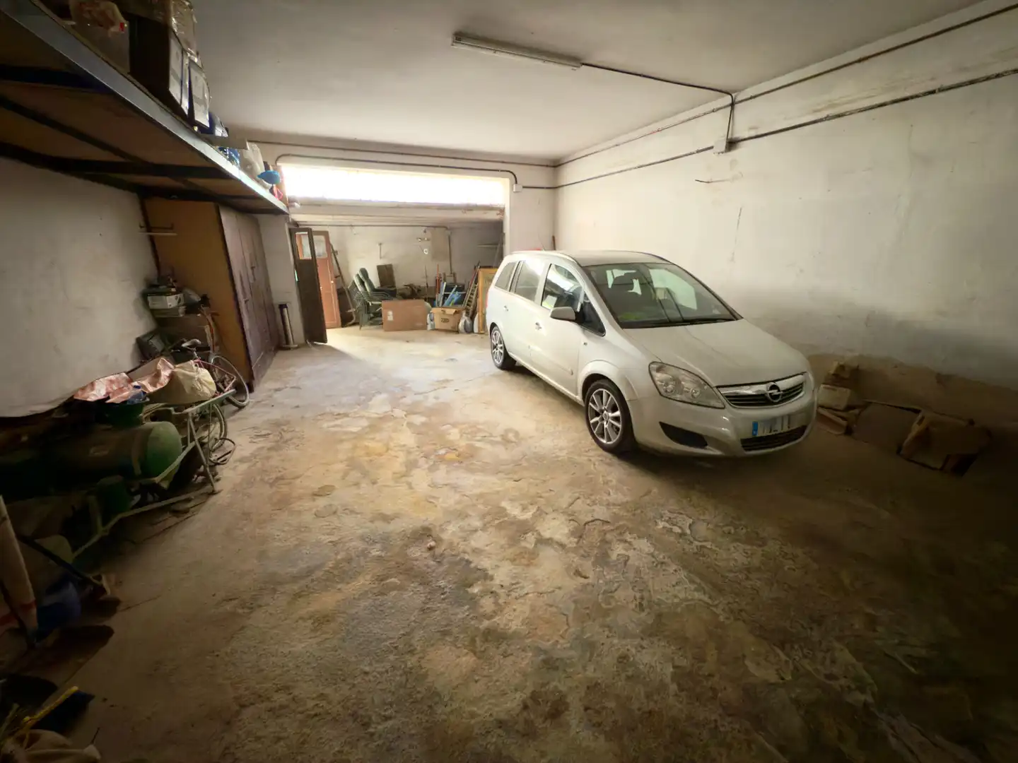 Parkplatz von Erdgeschoss zum Verkauf in Sant Boi de Llobregat mit Klimaanlage, Parkett und Terrasse