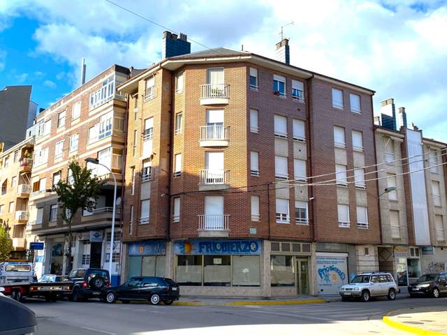 Piso en Alquiler en Calle Batalla de Pavía, 1 en Centro