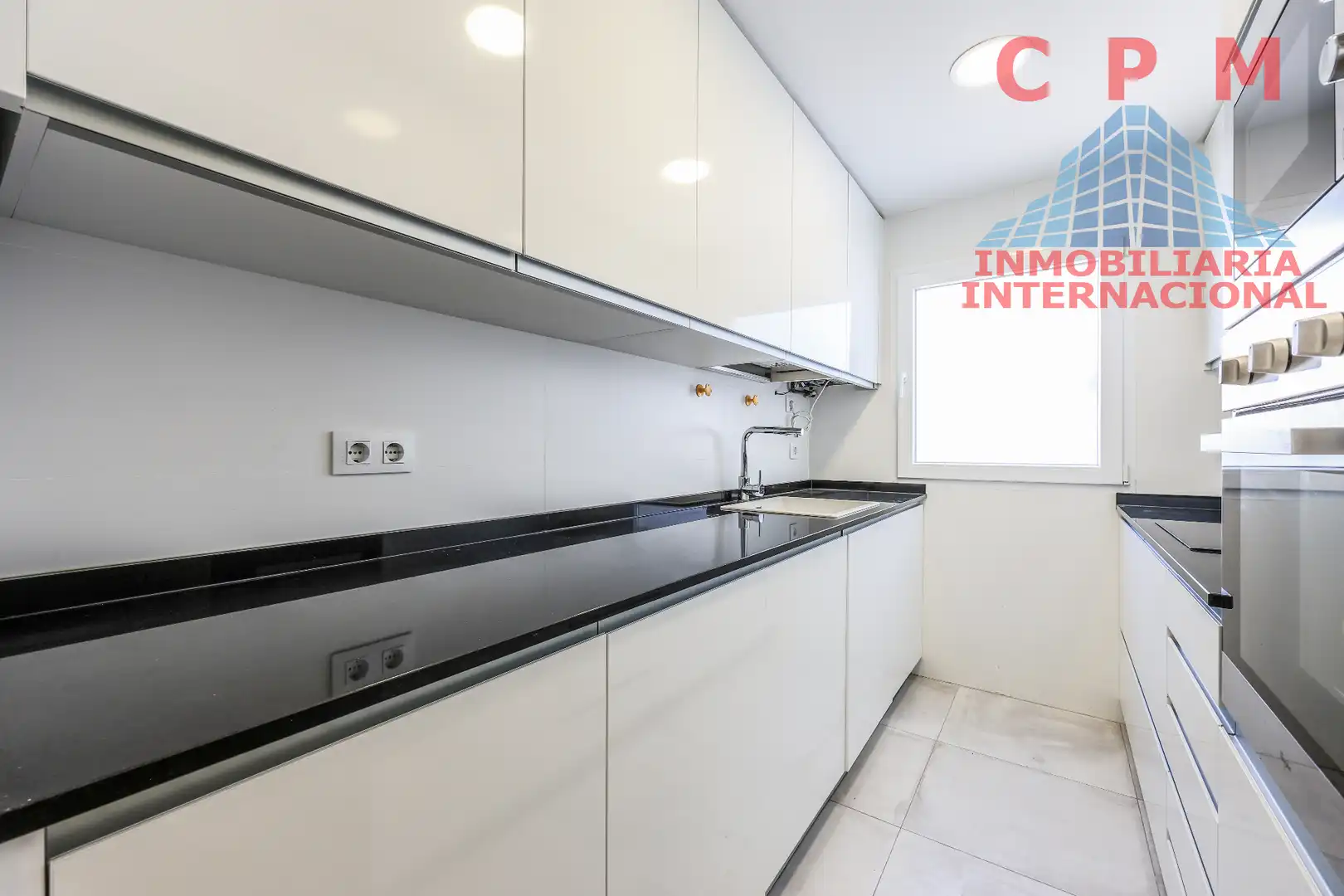 Küche von Wohnung zur Miete in Madrid mit Klimaanlage, Heizung und Parkett