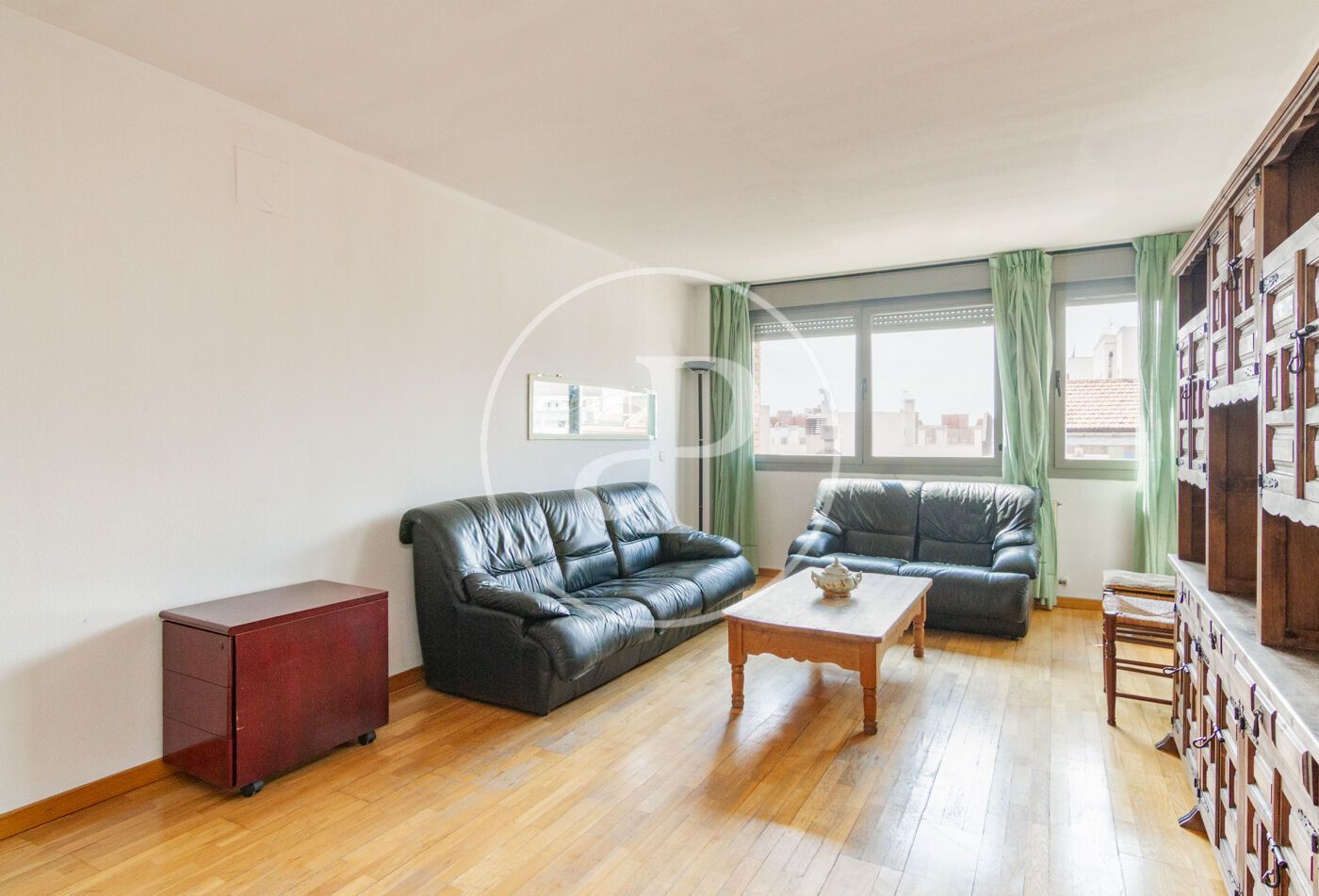 Living room of Flat for sale in  Madrid Capital  with Heating and Community pool