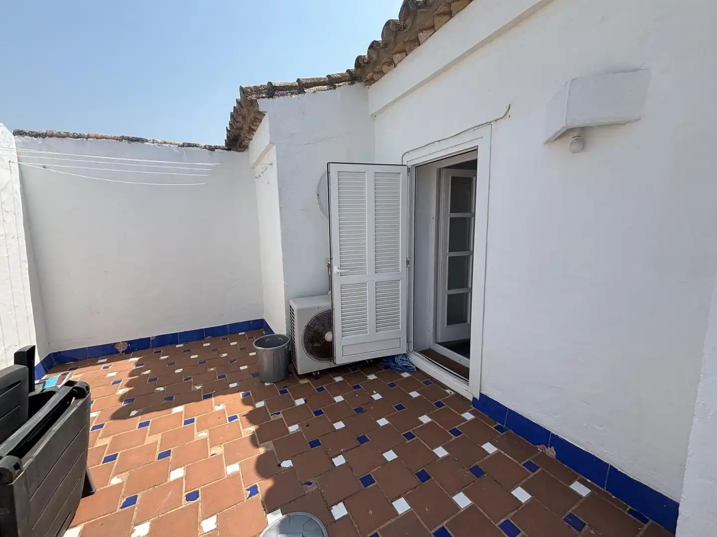 Terrassa de Casa adosada en venda en Chiclana de la Frontera amb Jardí privat i Piscina comunitària
