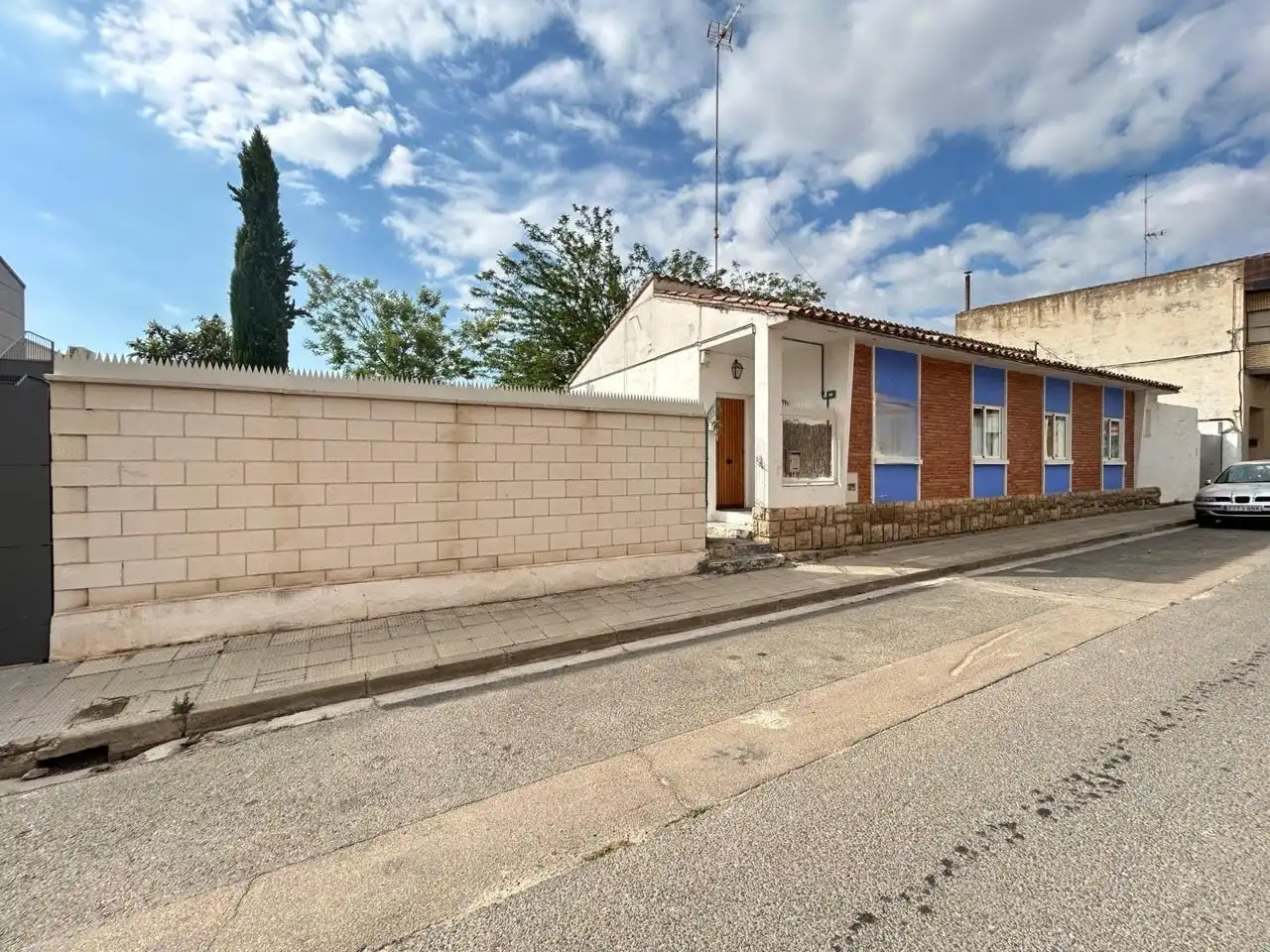 Vista exterior de Casa o xalet en venda en Cascante amb Calefacció, Jardí privat i Traster