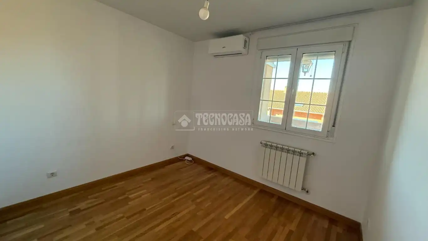 Habitación de Piso en venta en Alcalá de Henares con Aire acondicionado, Calefacción y Terraza