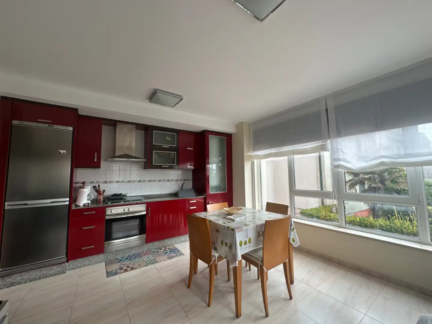 Cocina de Apartamento de alquiler en Ribeira con Amueblado