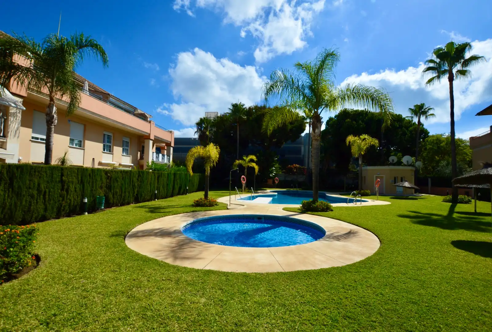 Piscina de Àtic en venda en Marbella amb Aire condicionat, Terrassa i Piscina comunitària