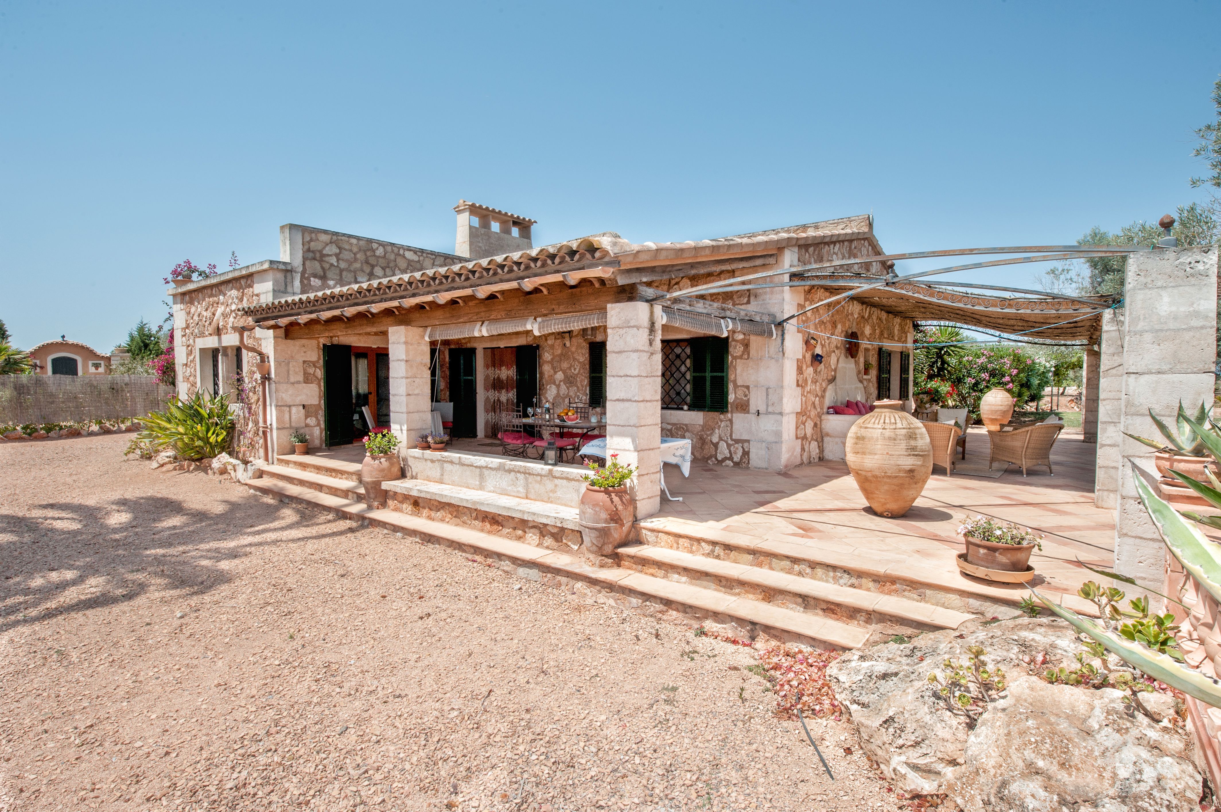 Vista exterior de Casa o xalet en venda en Llucmajor amb Aire condicionat, Calefacció i Terrassa