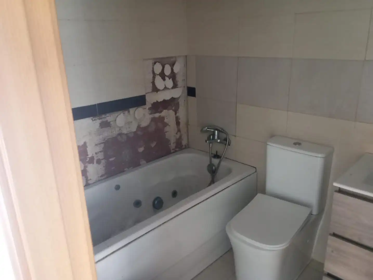 Baño de Apartamento en venta en La Línea de la Concepción