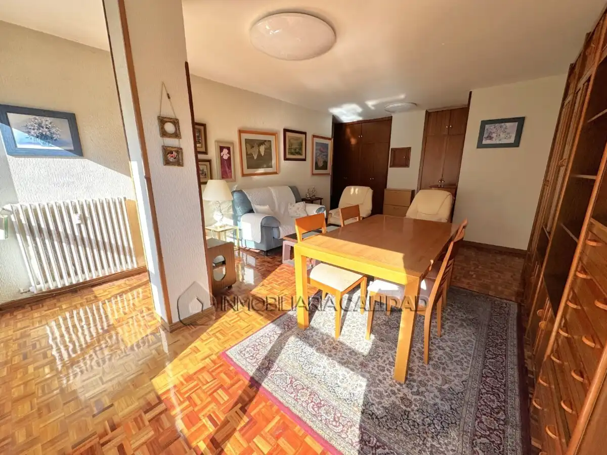 Living room of Flat for rent in Burgos  with Heating and Furnished
