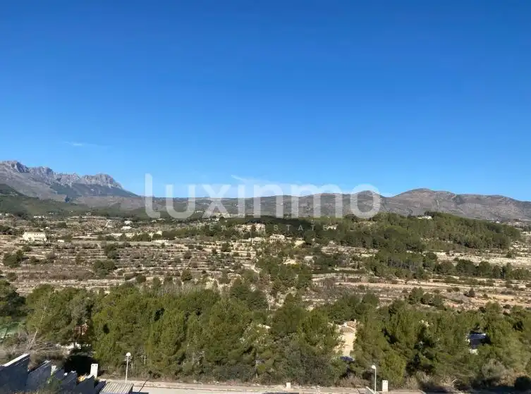 Detached house with pool for sale in La Empedrola, imagen 2