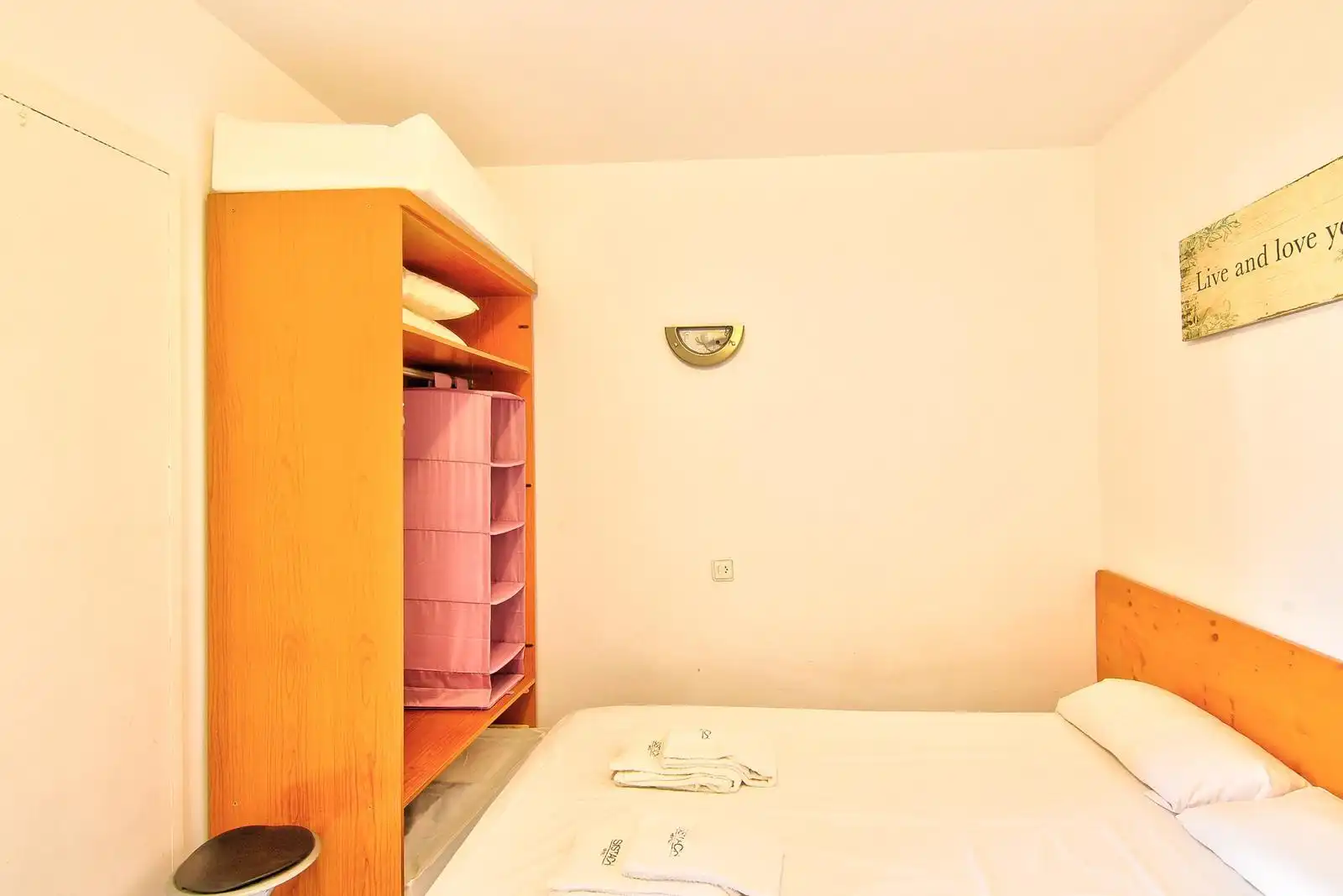 Bedroom of Apartments for sale in Els Griells