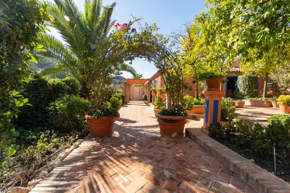 Jardín de Apartamento de alquiler en Benahavís con Aire acondicionado, Jardín privado y Terraza