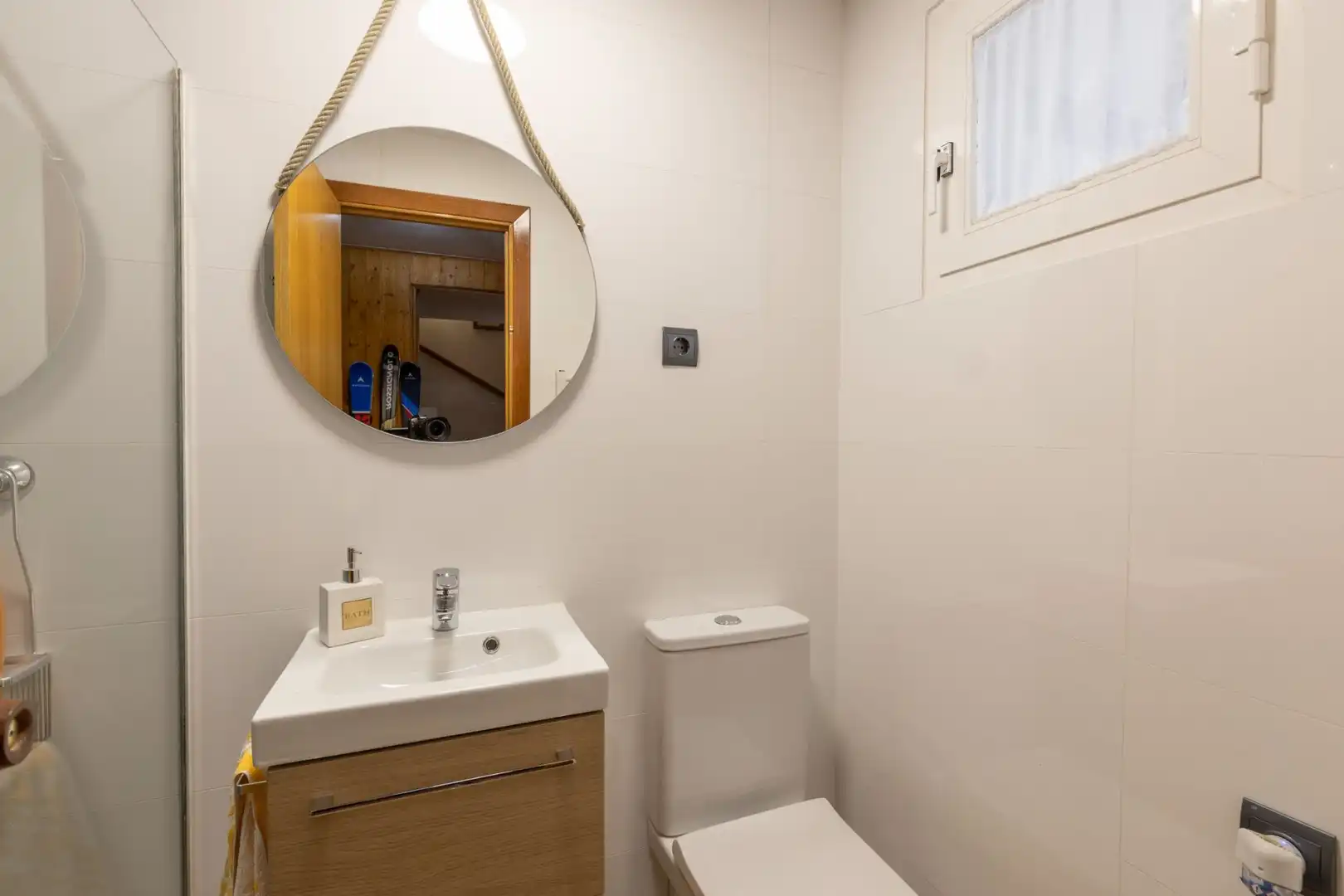Baño de Casa o chalet en venta en Sierra Nevada con Calefacción, Trastero y Amueblado